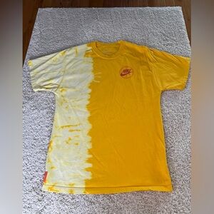 Men’s Small Nike Graphic Tee